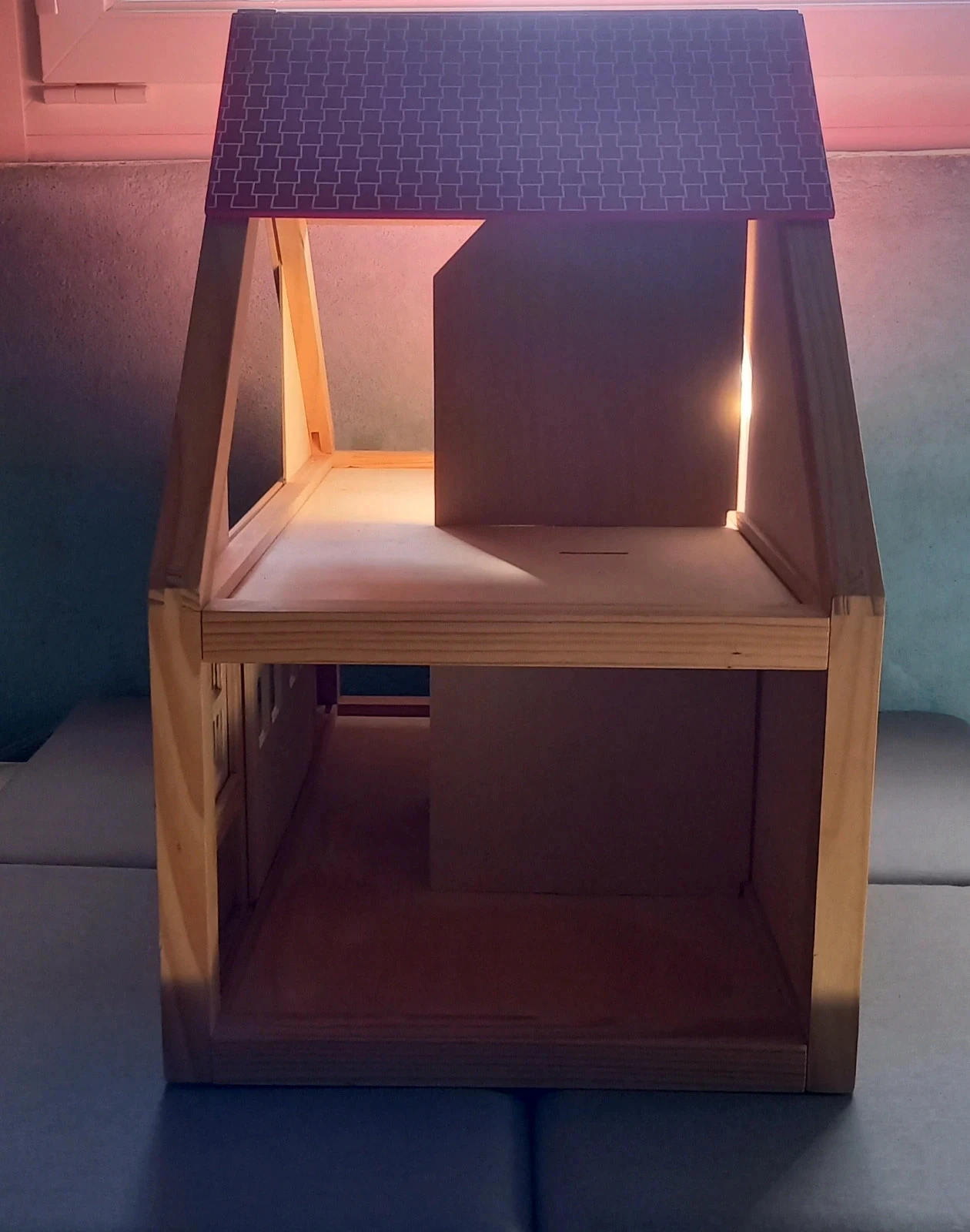 Maison de poupée en bois et mobilier – photo 3